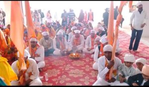 इस अवसर पर सलिंदर, मनीष, रिंकू, विक्रम सहित अन्य साथियों और संगत ने मिल-जुलकर सेवा निभाई और पूरे कार्यक्रम को सफल बनाया।